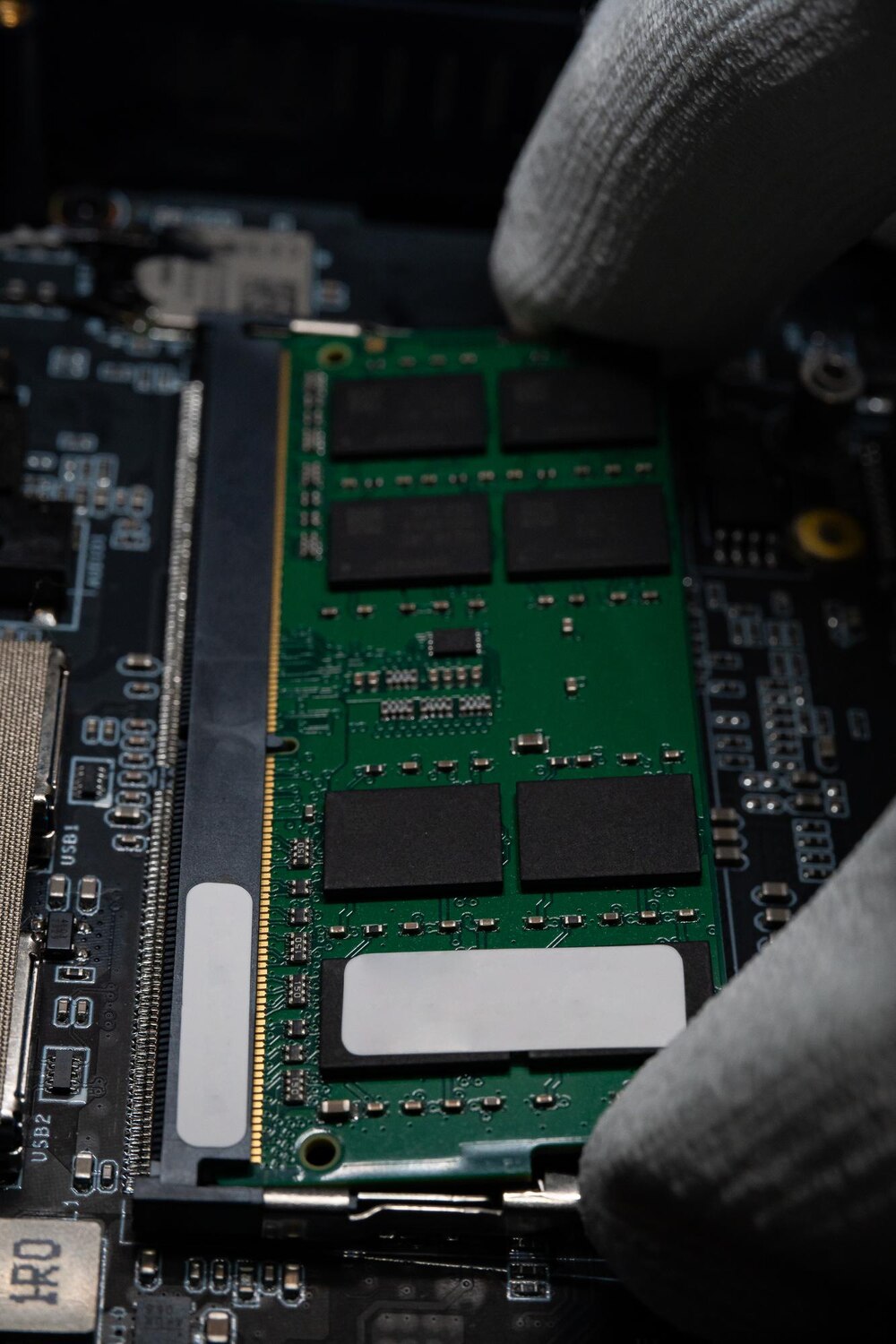 Ram ddr4 sodimm installation pc with connector motherboard background 984355 29193